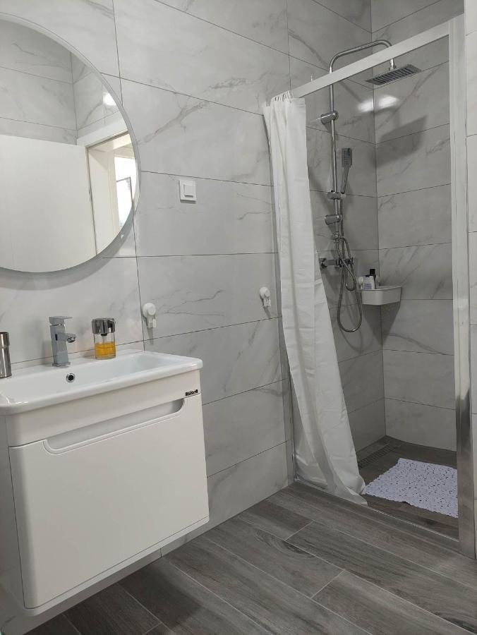 Apartman Waldy Ossero Esterno foto